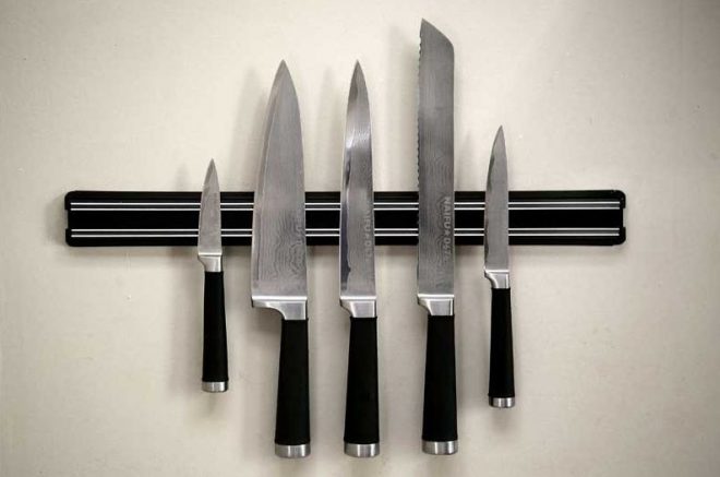 Магнитное крепление для кухонных ножей